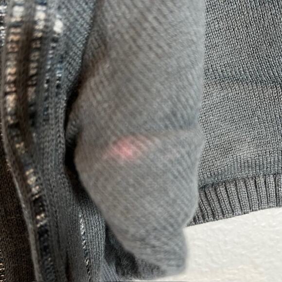 Men's Large Sweater Bundle - Picture 5 of 15